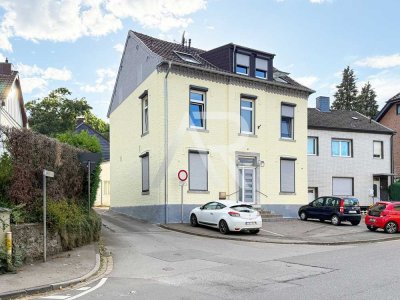 Renovierte 2-Zimmer-Mietwohnung mit Gartenmitnutzung in begehrter Lage von Stolberg-Mausbach!