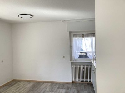 2,5-Zimmer-Erdgeschosswohnung mit Einbauküche in Walldorf