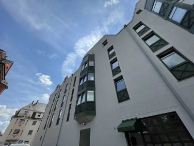 **Zentral gelegene ruhige Vier Zimmerwohnung**Auch Büro- oder Praxisnutzung möglich**