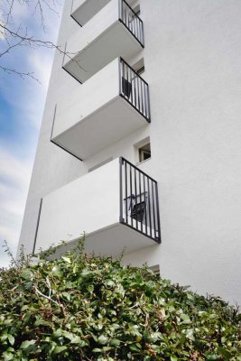 Kapitalanlage: Vermietete 2-Zimmer-Wohnung mit Südbalkon, neuer Heizung & Aufzug