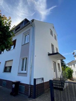 zentral gelegene Wohnung in Siegburg neu renoviert
