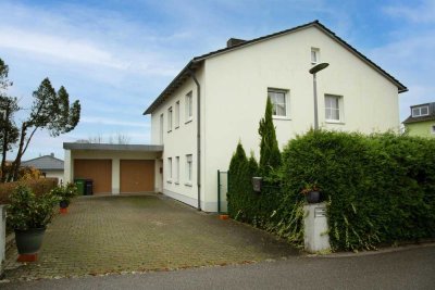 2 Familienhaus mit einem traumhaften Garten auf 763qm Grundstück