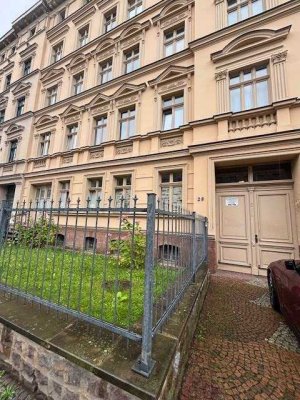 Wunderschöne, helle 2-Raumwohnung mit Balkon sucht ruhige Nachmieter*innen