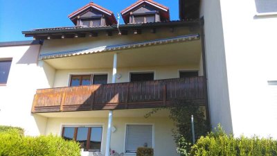 Im Zentrum von Passau-Hacklberg! 
2-Zimmer-Erdgeschoss-Wohnung mit Tageslichtbad und Küche