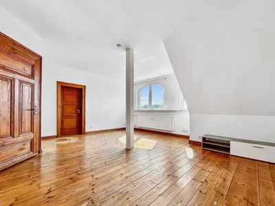Denkmalschutz: Charmante 2-Zimmer-Dachgeschosswohnung mit Stil in guter Lage von Rheinberg