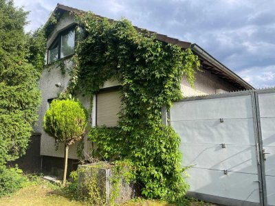 Geräumiges Haus auf großem Grundstück