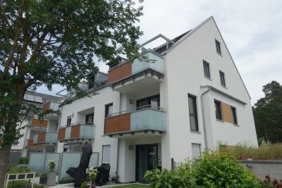 Hochwertiges 1,5-Zimmerappartement mit EBK und Carport  in Reichelsdorf