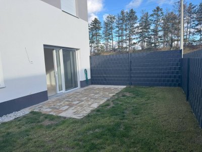 ERSTBEZUG im Reihenhaus! Vollkeller - Eigengarten - 2 Parkplätze