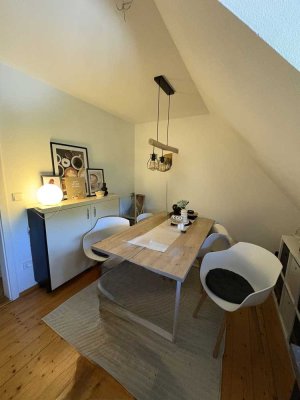 Charmante Dachgeschosswohnung in Karlsfeld – nur 5 Minuten zur S-Bahn