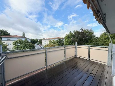 4 ZKB mit großem Südbalkon, Einbauküche, Stellplatz