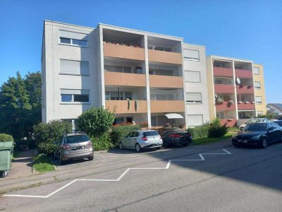 Schwieberdingen,  3,5-Zimmer-Wohnung mit Balkon und TG-Platz.