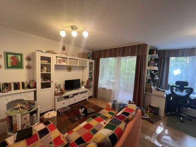 Helle 2-Zimmer-Wohnung mit Loggia und Stellplatz in der Tiefgarage!