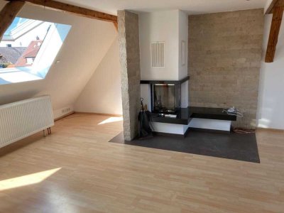 Moderne 3,5 Zimmer Maisonettewohnung