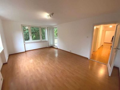 WG geeignet * 3 Zimmer * Balkon * nahe Flaucher am Neuhofener Park