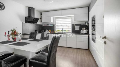 Stilvolles Domizil in Pforzheim: 200 m² Wohnfläche mit hellem Wohnzimmer in Bestlage