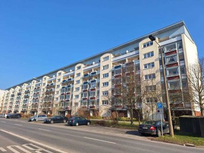Sofort verfügbar: 2-Raum-ETW mit Süd-Balkon und Stellplatz in Greifswald