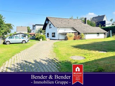Familienfreundliches, solides 80er-Jahre-Haus mit Garage und großem Grundstück!
