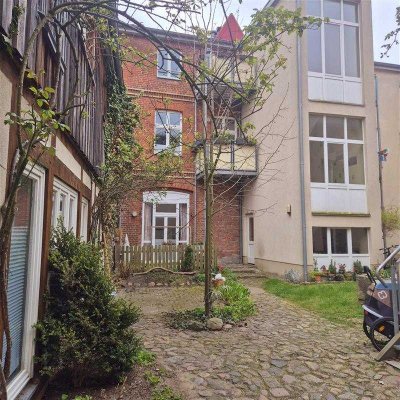 Investieren im Herzen der Stadt – Vermietete 2-Zimmer-Wohnung in der Altstadt
