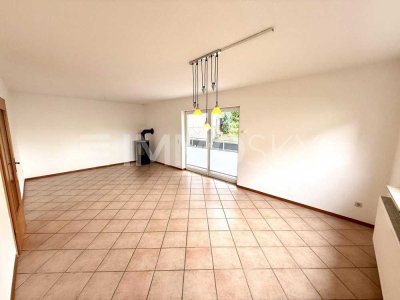 ** Moderne, ruhige Wohnung mit Privat-Eingang! **