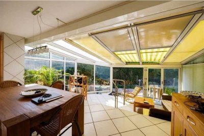 Gepflegte 3-Zimmer-Wg. mit Wintergarten, Terrasse und Teich - Hallenflächenanmietung ebenso möglich!