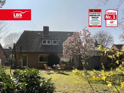 Freistehendes Einfamilienhaus mit großem Garten direkt am Waldrand