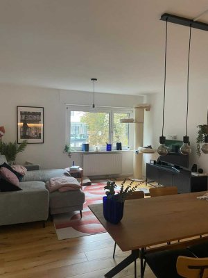 Helle, modern sanierte 3-Zimmer-Wohnung mit Balkon & Dachterrasse – zentral & ruhig in Stuttgart