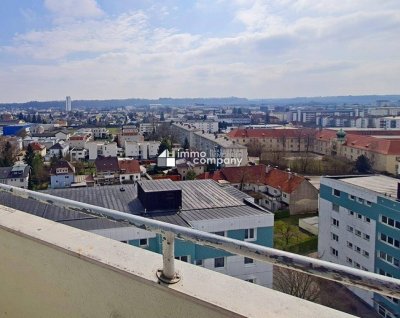 Wels : Wunderschöne, gepflegte Eigentumswohnung mit phantastischem Fernblick !