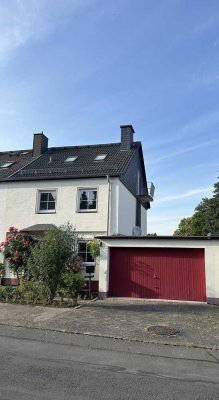 Erstbezug nach Sanierung: 5-Zimmer-Reihenendhaus mit EBK in Schlüchtern