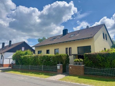 Einfamilienhaus mit Einliegerwohnung mit Garage in Oberreichenbach
