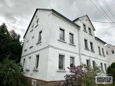 +++ Mehrfamilienhaus zum Sanieren in zentraler Lage von Pulsnitz +++