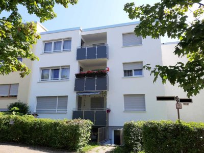 Großzügige 3 Zimmer-Wohnung in energetisch saniertem 3-Familien-Haus!