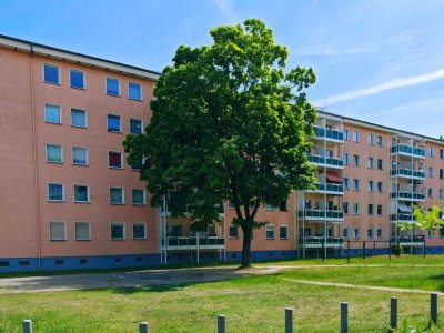4-Raumwohnung mit Dusche und Balkon