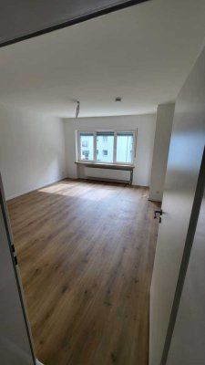 Frisch modernisierte 4-Zimmer-Wohnung mit Balkon und Stellplatz in Mechernich