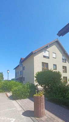 Ruhige 3- Zimmer- Erdgeschosswohnung mit Ausblick ins Grüne