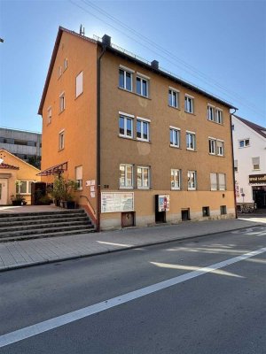 Sehr gepflegtes Wohn- und Geschäftshaus im Zentrum Reutlingens!