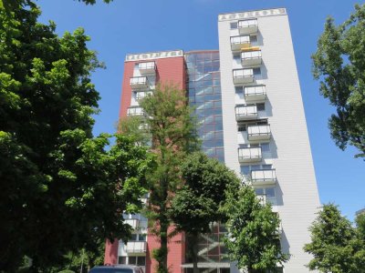3-Zimmer-Wohnung, BEZUGSFREI, HELL mit AUSBLICK & Zentraler LAGE