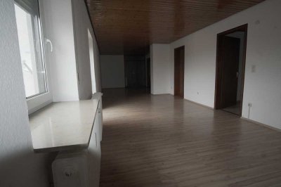 3,5-Raum-Wohnung mit Tageslichtbad in Herxheim