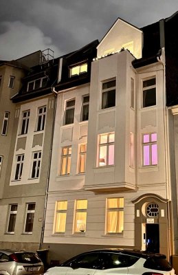 Von Privat - 3 Zi-Altbauwohnung mit Balkon in Flingern Nord - Nähe Hermannsplatz