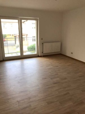 Zweizimmerwohnung in der Dorfstraße mit großem Balkon