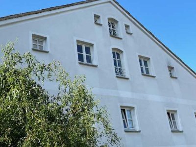 großzügige Dachgeschosswohnung im Denkmal nähe Beilngries