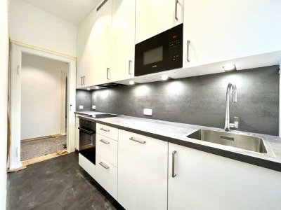 Frisch renovierte 4-Zimmer-Altbauwohnung mit großem Balkon in München-Laim