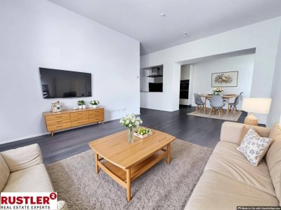 Generalsanierte Altbauwohnung mit Balkon in privater Hausanlage!