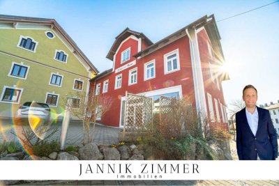 Historisches 4-Parteien Mehrfamilienhaus mit zusätzlichem Baufenster auf dem Grundstück