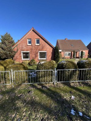 Zweifamilienhaus inkl. Baugrundstück in Südbrookmerland