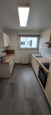 Renovierte 3-Zimmer-Wohnung mit Aufzug, Balkon und Einbauküche in ruhiger  Wohnlage