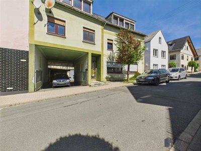 Mehrfamilienhaus mit Entwicklungsmöglichkeiten in Dachsenhausen!