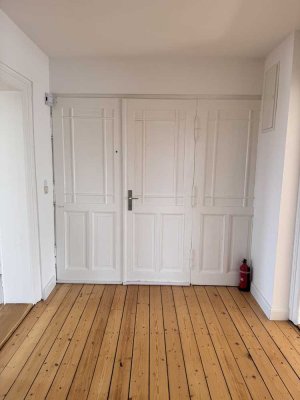Schöne helle 4 Zimmer DG-Wohnung in Hildesheim, Einumer Str. 88