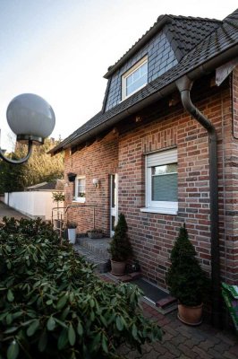 Komfortables Einfamilienhaus mit Garage und Garten! Bj. 2004! Frei verfügbar! ***PROVISIONSFREI***