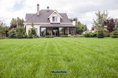 Freistehendes Einfamilienhaus in familienfreundlicher Wohnlage - provisionsfrei