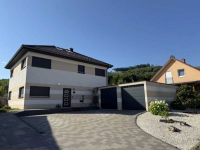 Stadtvilla in Bestlage von Friedrichroda – Neuwertig, Effizienzklasse A+, Traumgrundstück